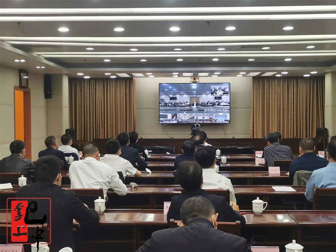 何平在市委應對新冠肺炎疫情工作領(lǐng)導小組視頻調度會(huì )上強調