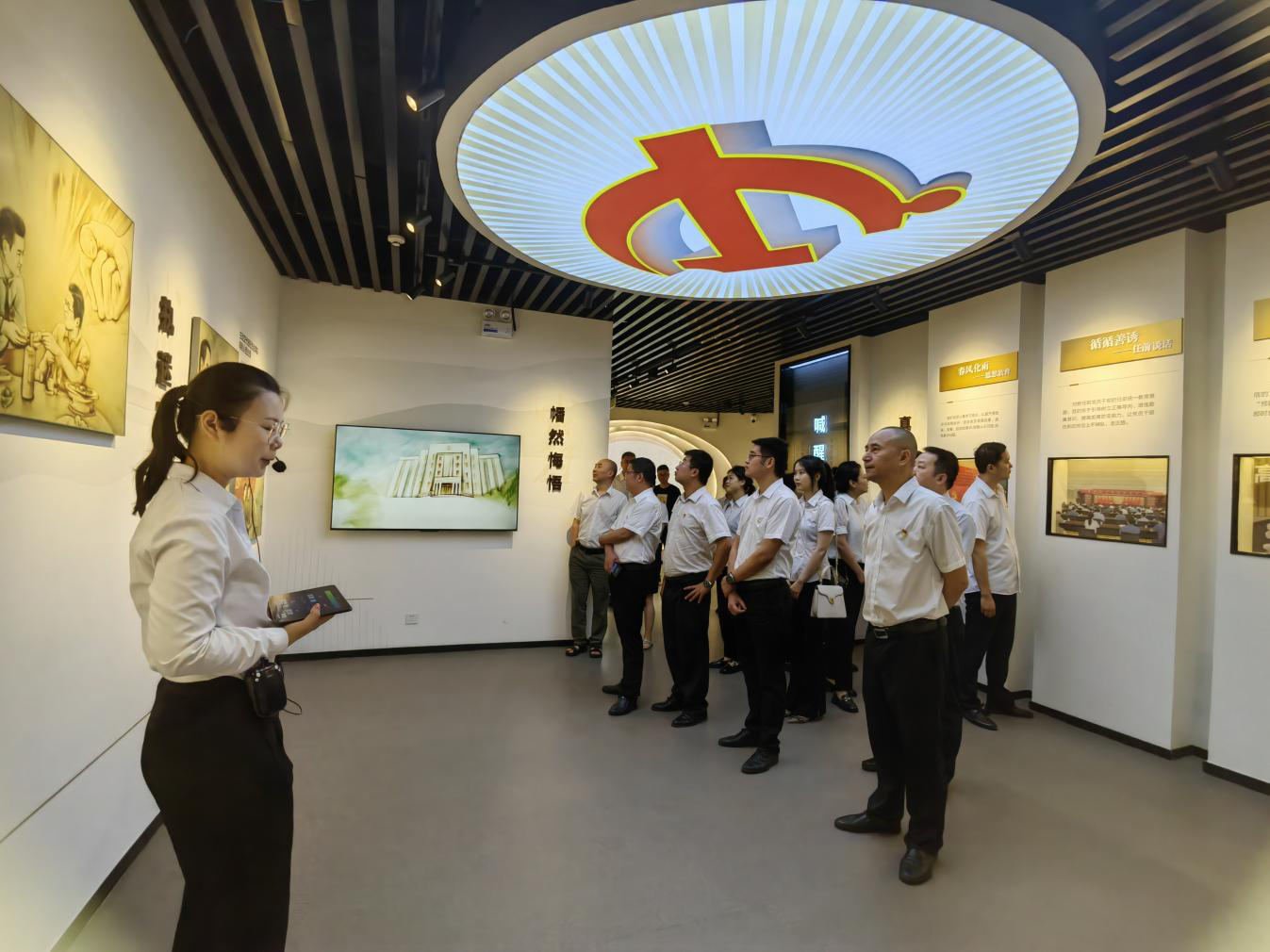 市秦巴農擔公司開(kāi)展“學(xué)習黨規黨紀、筑牢廉潔底線(xiàn)”黨紀學(xué)習主題黨日活動(dòng)